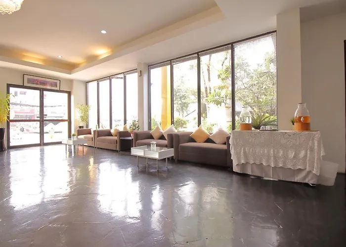 Anda Hotel 3*